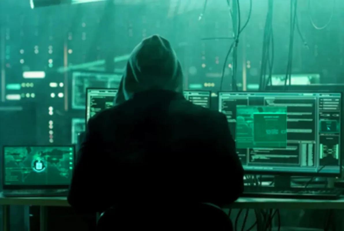 Green Experience: The Hacker's Hideout